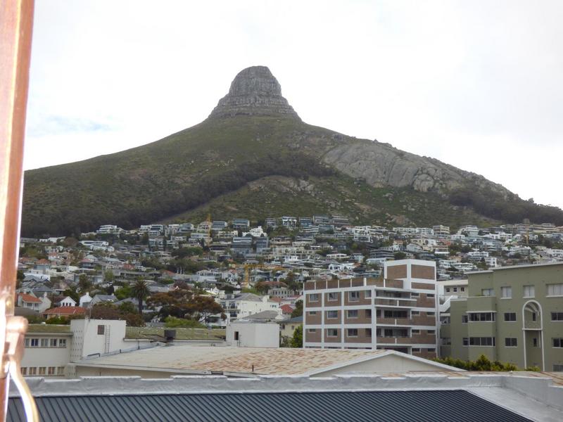 To Let 1 Bedroom Property for Rent in Sea Point Western Cape